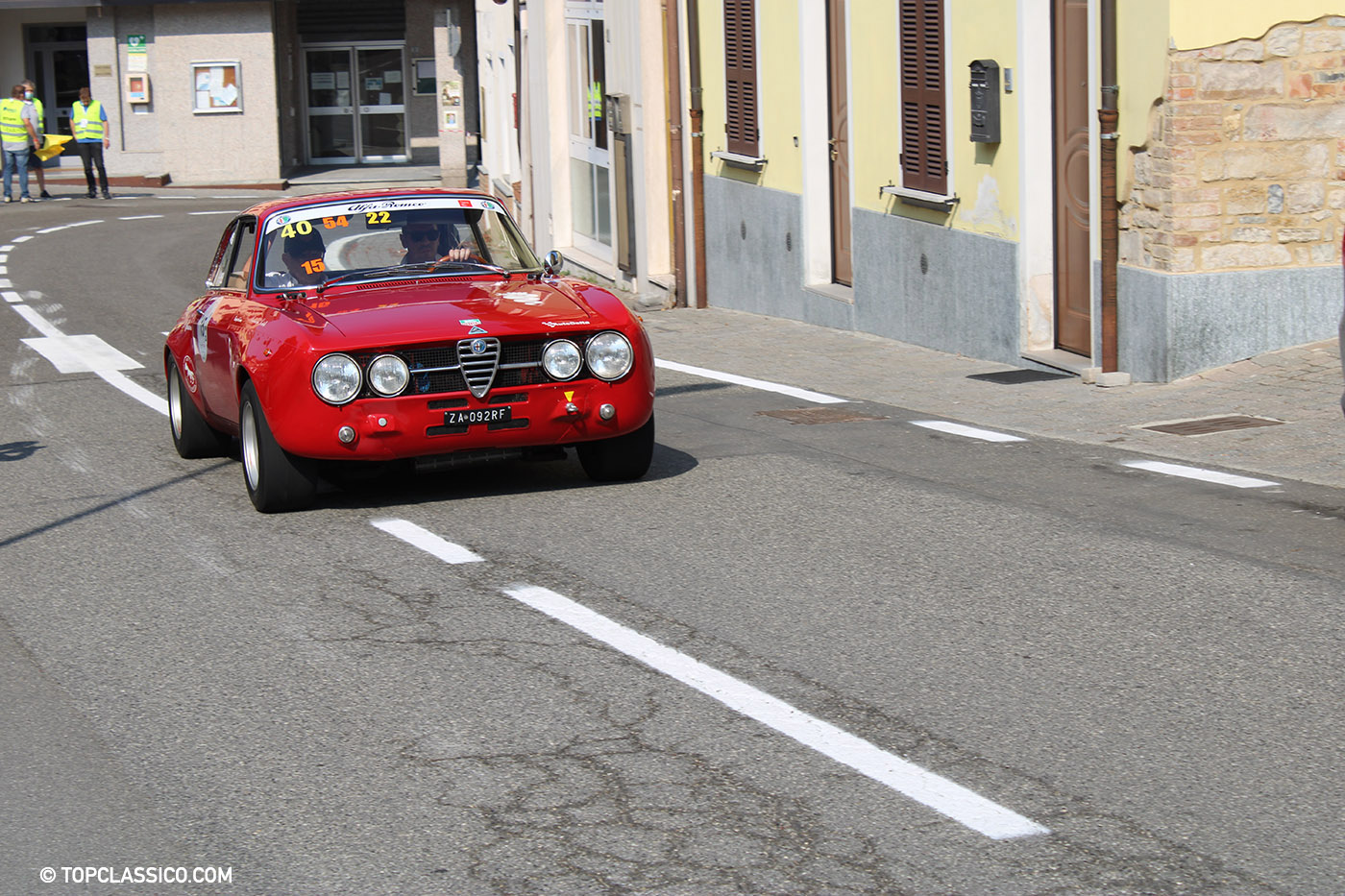 Auto Avio Costruzioni Creates One-Off Alfa Romeo Giulietta